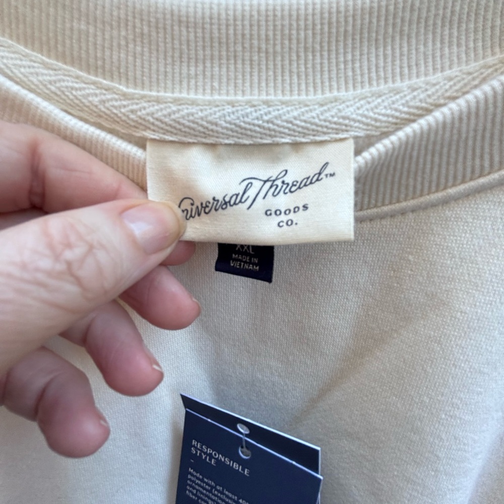 🎉NWT🎉 Universal Thread Cream Scoop Neck Sweater - Picture 8 of 14
